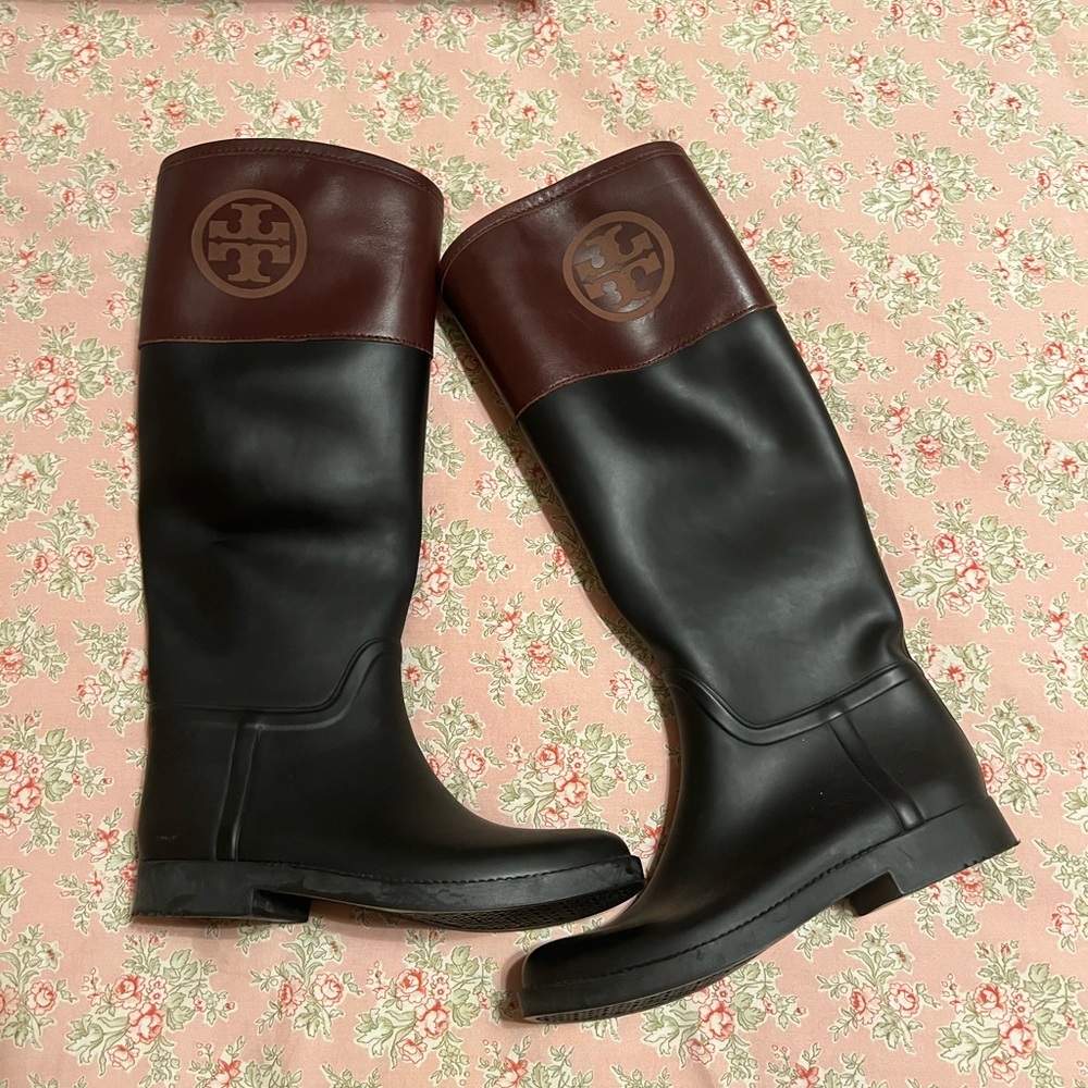 Tory Burch Diana Rubber Two Toned Rain Boots